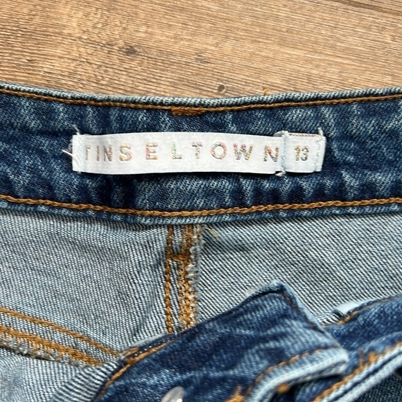 Tinseltown Distressed Cropped Denim Jeans Ripped Fringe Flare Juniors 13 NWT - Picture 5 of 7